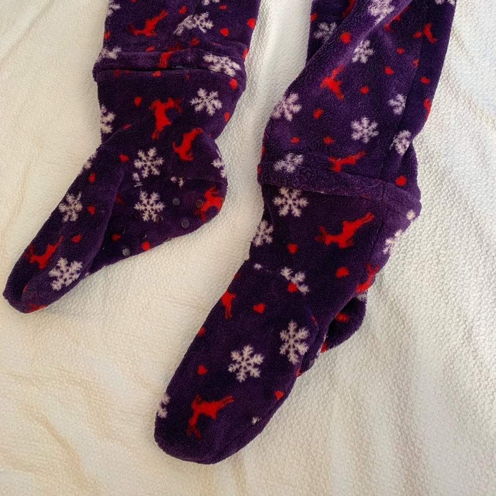 Alexander Del Rossa Plush Women's Hooded Footed Pajamas Purple Reindeer Medium - Picture 4 of 6